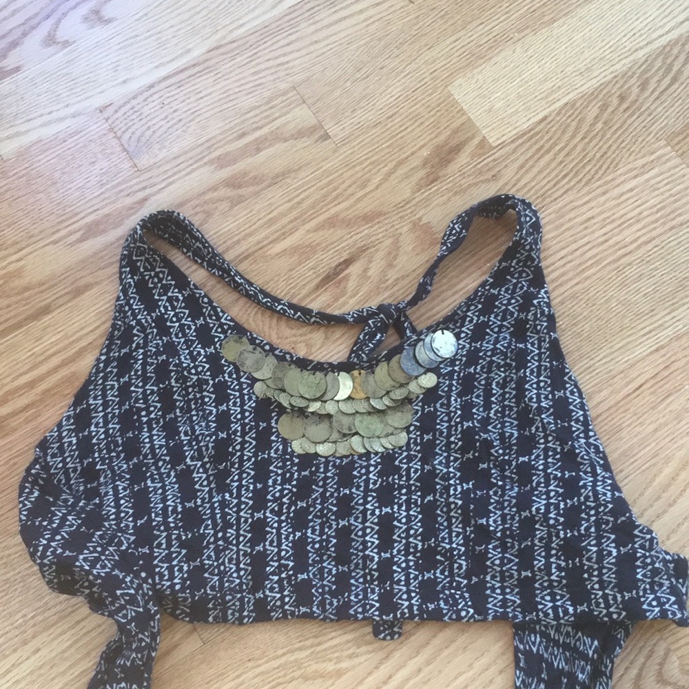 Crop top